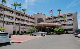 Phoenix West Holiday Inn